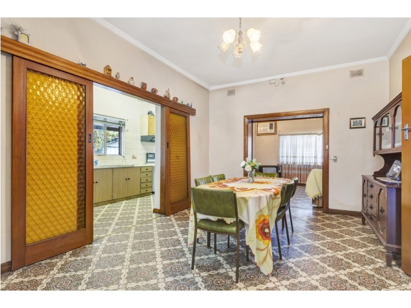 385 Tapleys Hill Road, Seaton SA 5023