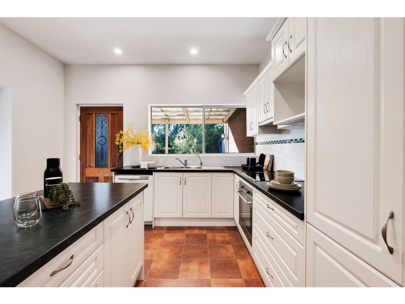 17 Fischer Street, Welland SA 5007