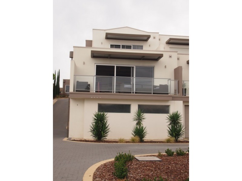 1/125 Military Road, Henley Beach South SA 5022