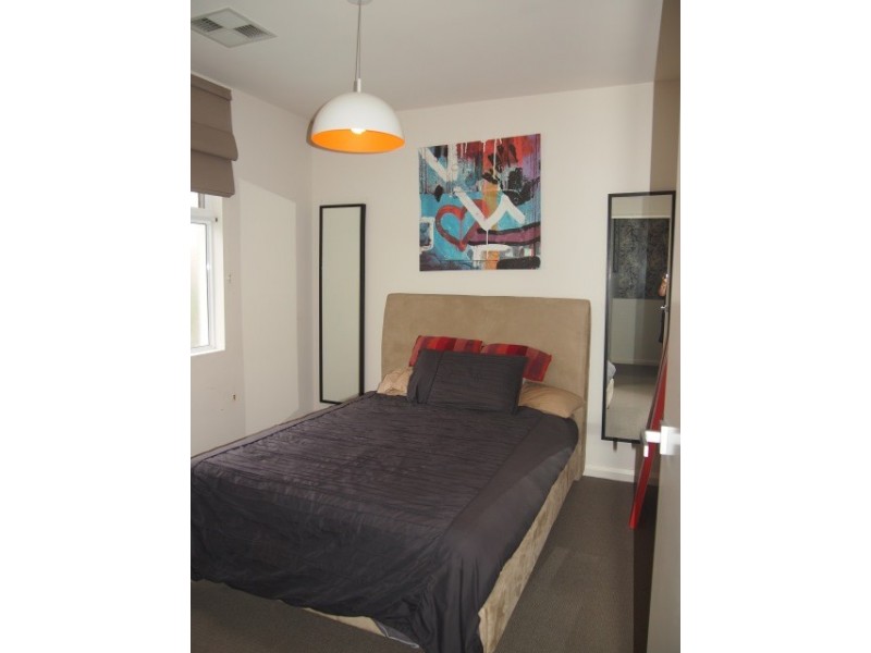 1/125 Military Road, Henley Beach South SA 5022