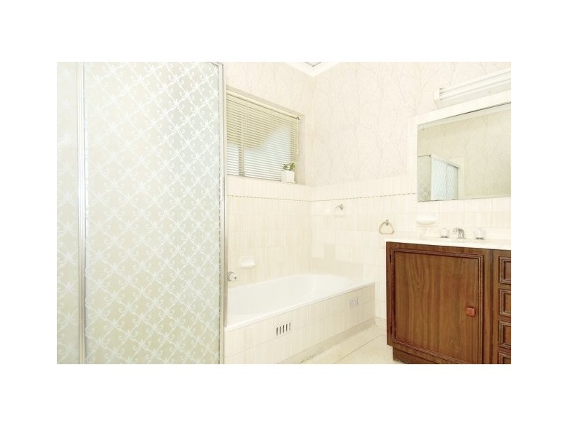 2/2 Gray Street, West Beach SA 5024