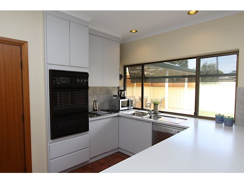 5 Elizabeth Street, Findon SA 5023