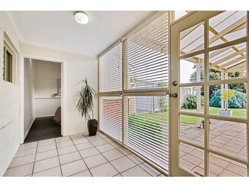 30 Raleigh Avenue, Flinders Park SA 5025