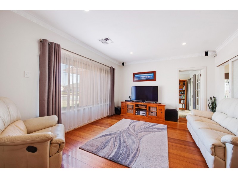 1 Hartog Street, Flinders Park SA 5025