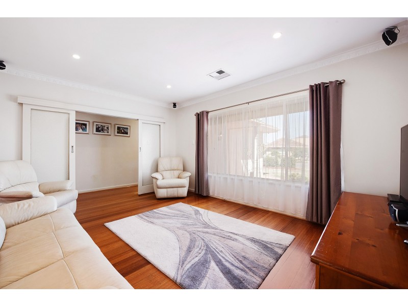 1 Hartog Street, Flinders Park SA 5025