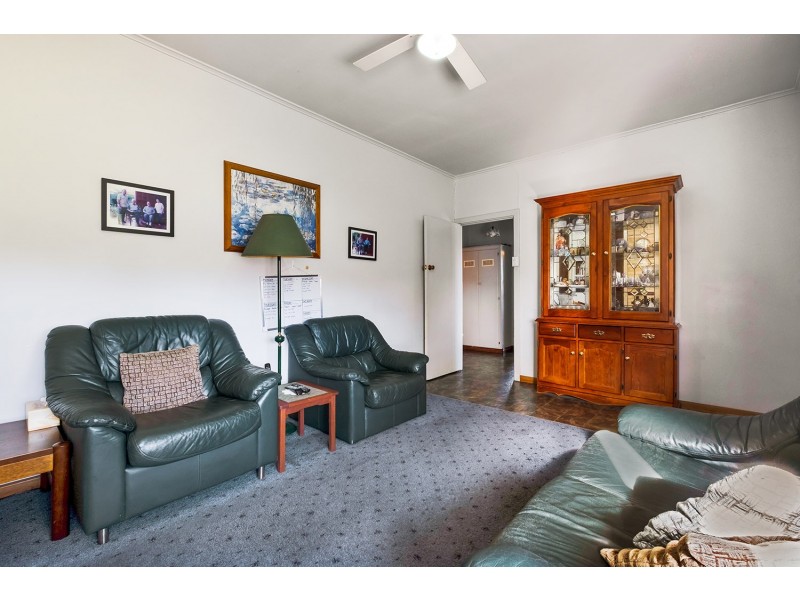 5 Poole Avenue, Woodville South SA 5011