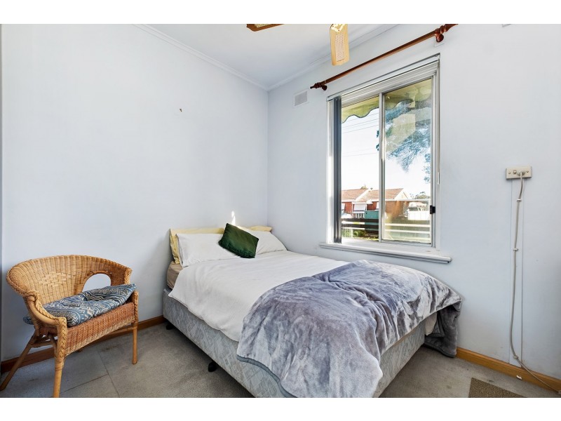 5 Poole Avenue, Woodville South SA 5011