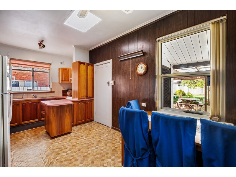 5 Poole Avenue, Woodville South SA 5011