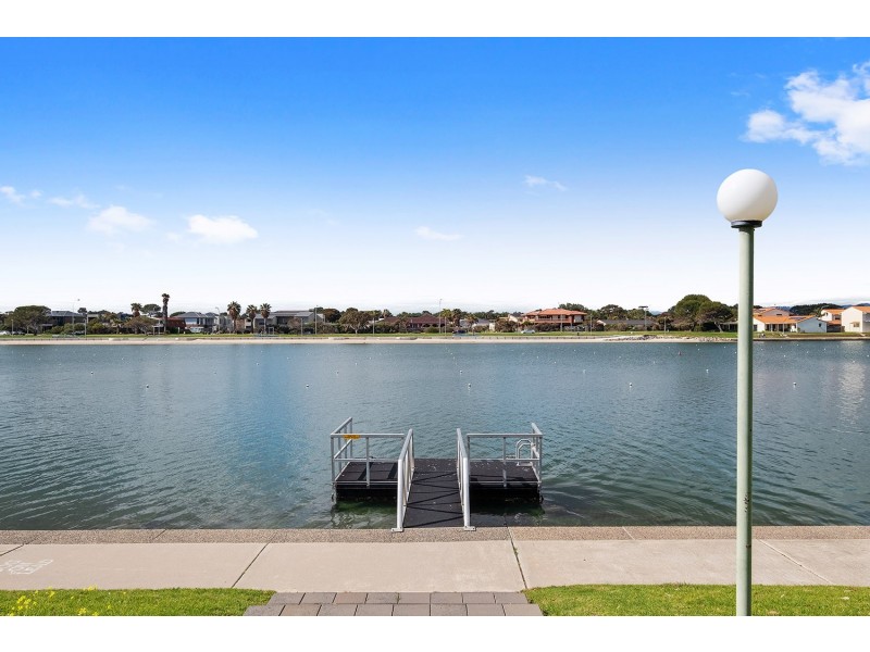 22/70 Military Road, Tennyson SA 5022