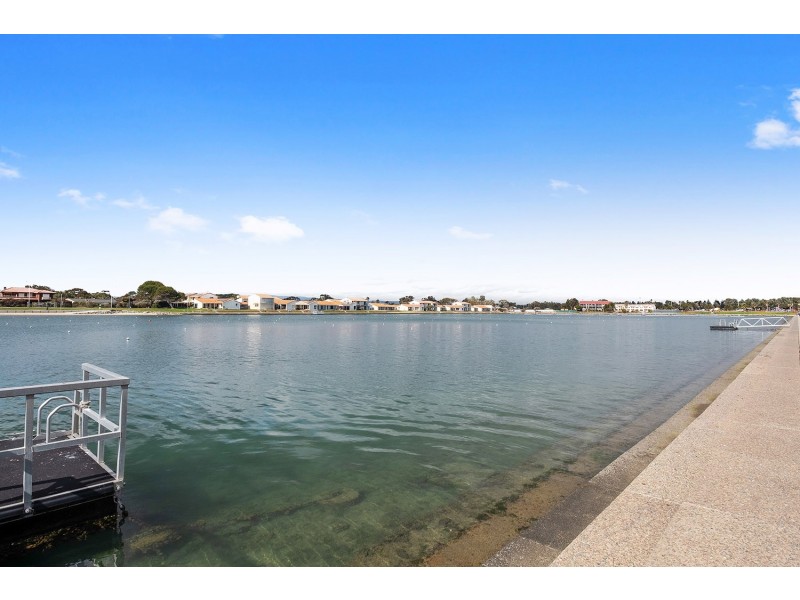 22/70 Military Road, Tennyson SA 5022