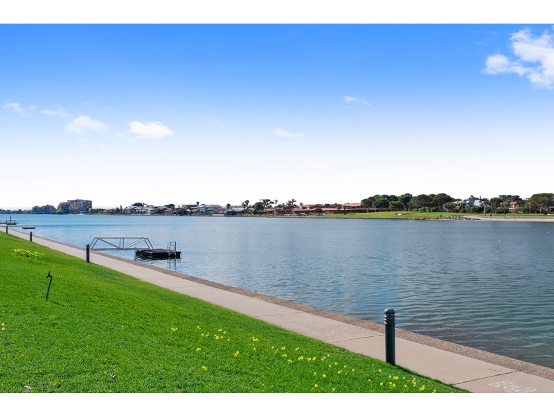 22/70 Military Road, Tennyson SA 5022