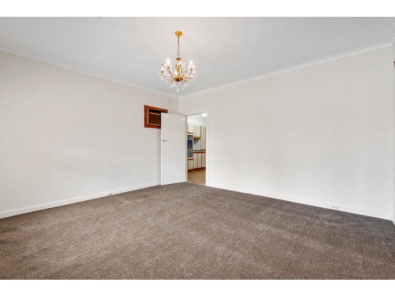 14 John Street, Flinders Park SA 5025