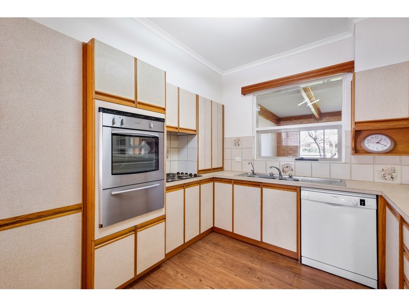 14 John Street, Flinders Park SA 5025