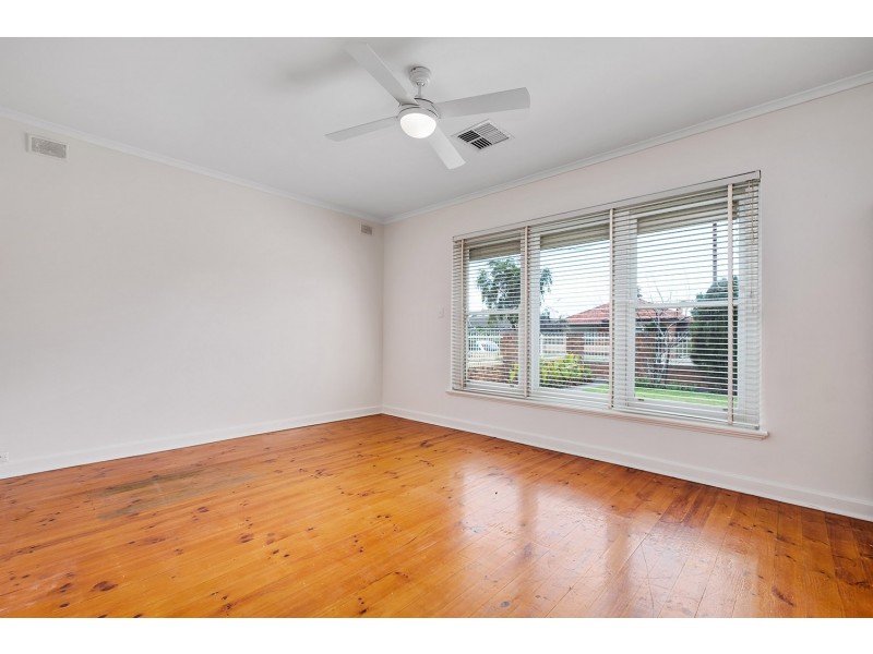 14 John Street, Flinders Park SA 5025