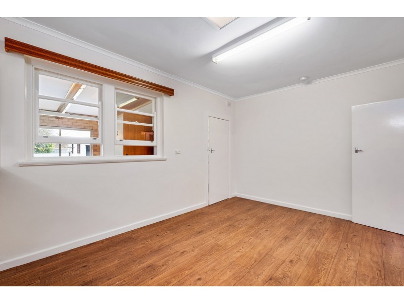 14 John Street, Flinders Park SA 5025