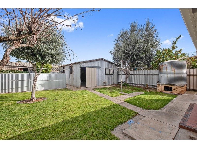 14 John Street, Flinders Park SA 5025