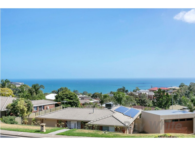 8 Kurrambi Crescent, Hallett Cove SA 5158