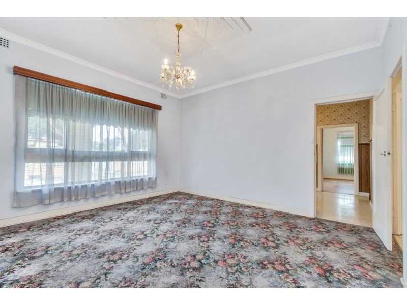 8 Minerva Crescent, Croydon Park SA 5008