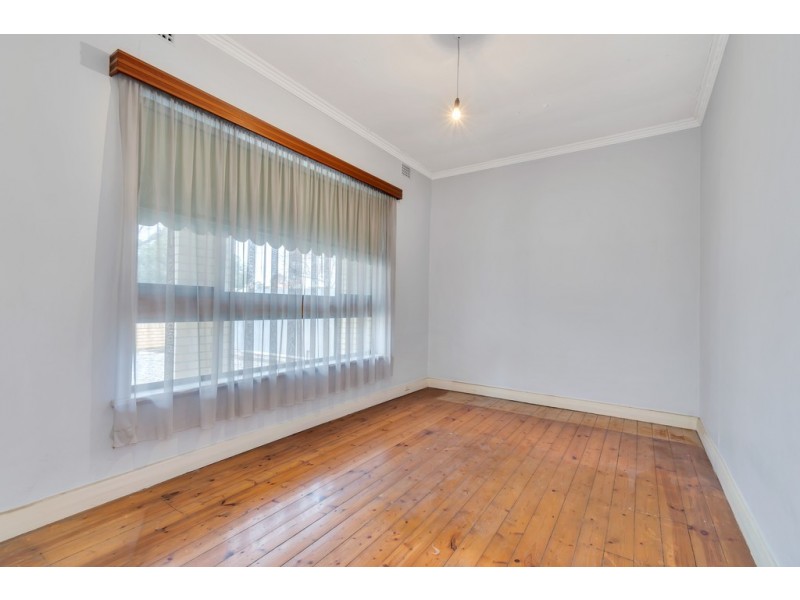 8 Minerva Crescent, Croydon Park SA 5008