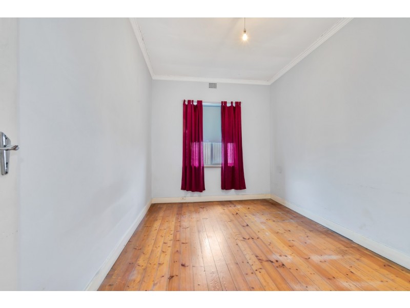 8 Minerva Crescent, Croydon Park SA 5008
