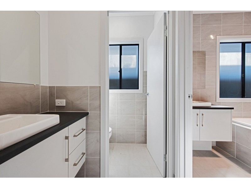 21A Leven Avenue, Seaton SA 5023