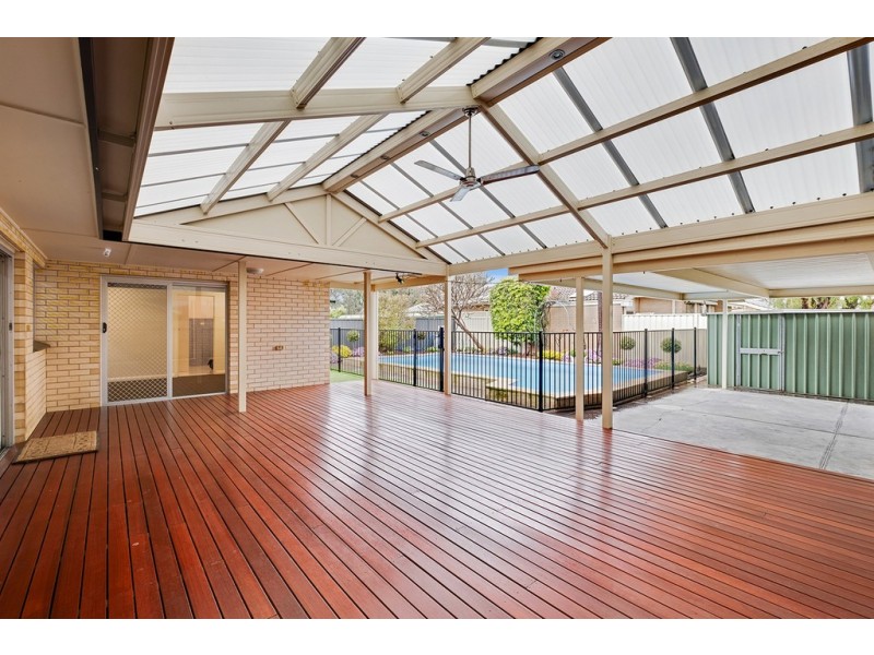 11 Stanley Avenue, Fulham Gardens SA 5024