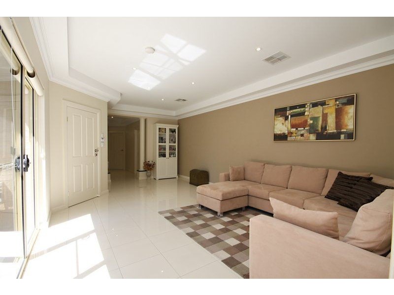 6 Collingwood Avenue, Flinders Park SA 5025