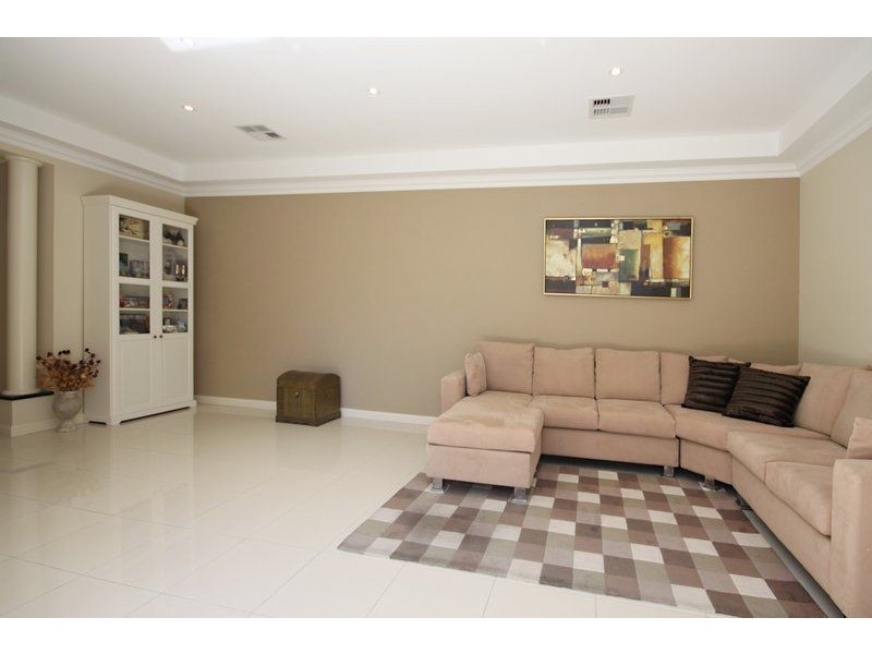 6 Collingwood Avenue, Flinders Park SA 5025