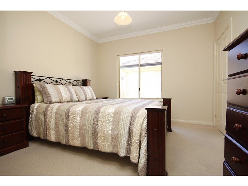 6 Collingwood Avenue, Flinders Park SA 5025