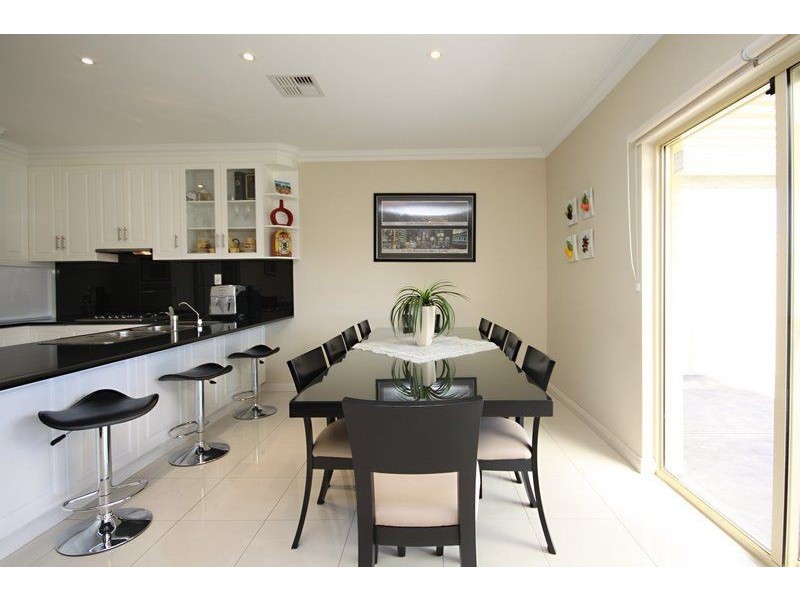 6 Collingwood Avenue, Flinders Park SA 5025