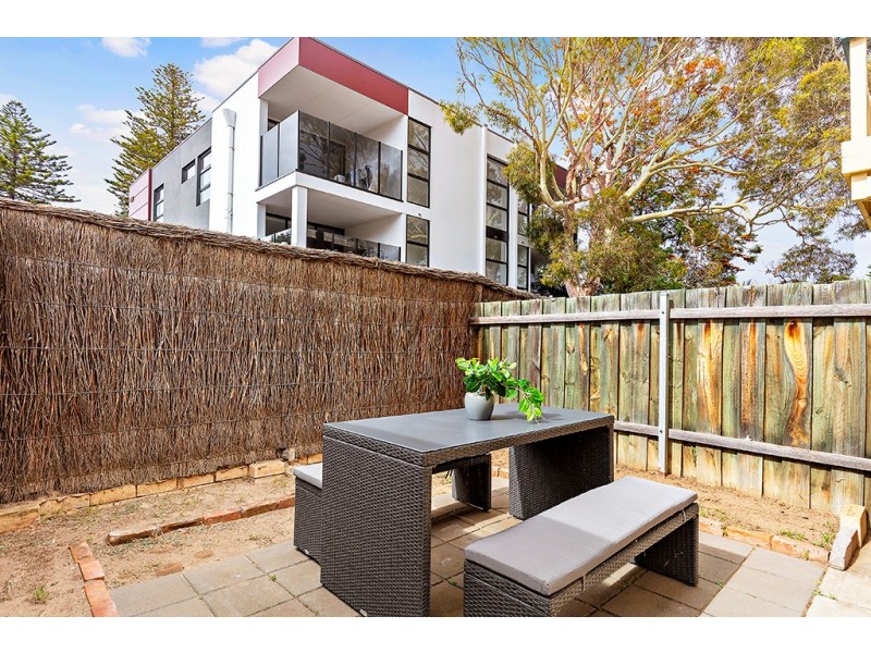 1/300 Military Road, Grange SA 5022