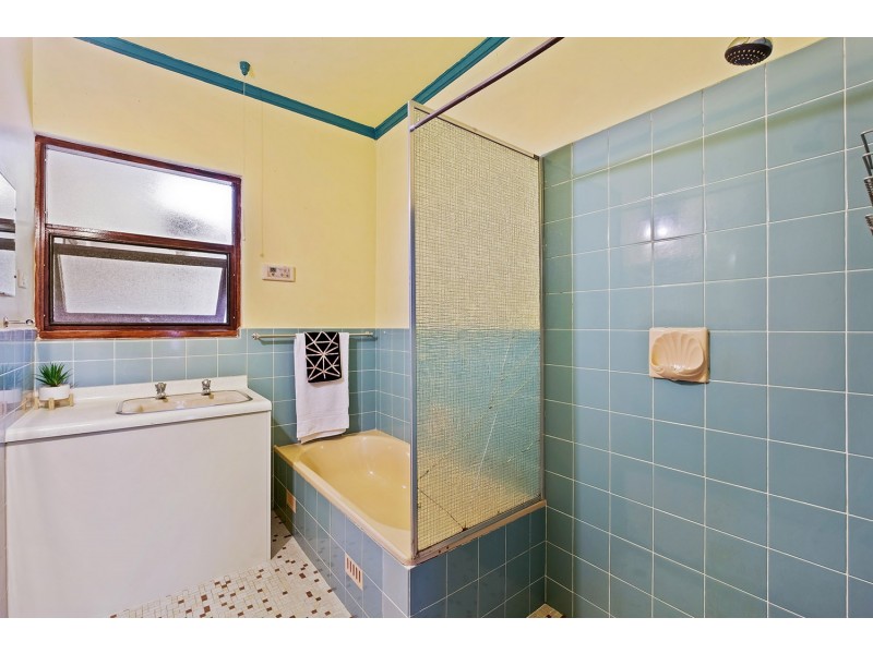 63 Flinders Parade, Flinders Park SA 5025