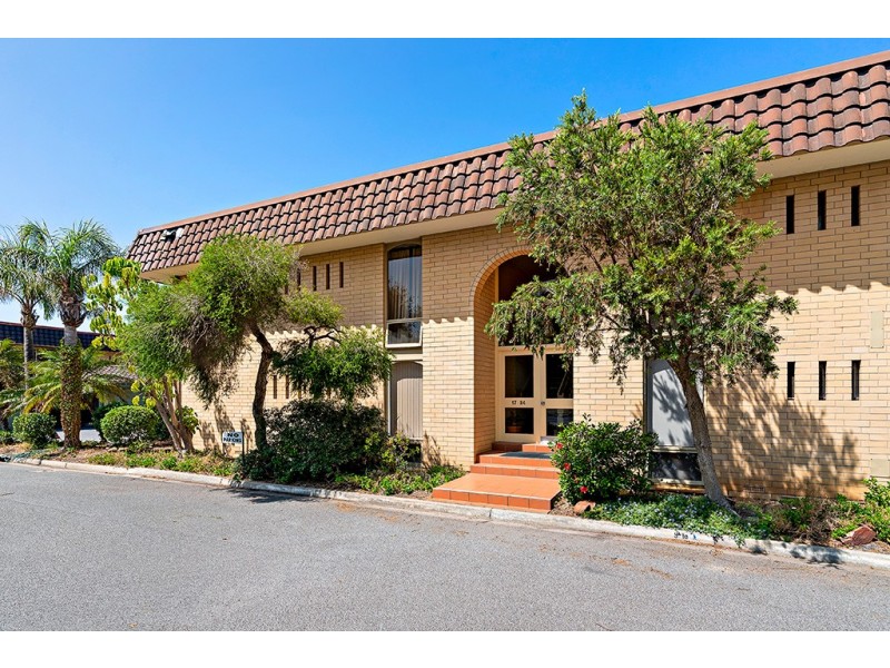 19/70 Military Road, Tennyson SA 5022