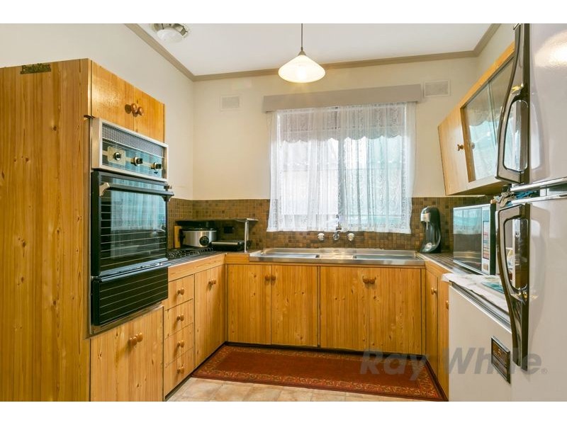 20 Farncomb Road, Fulham SA 5024