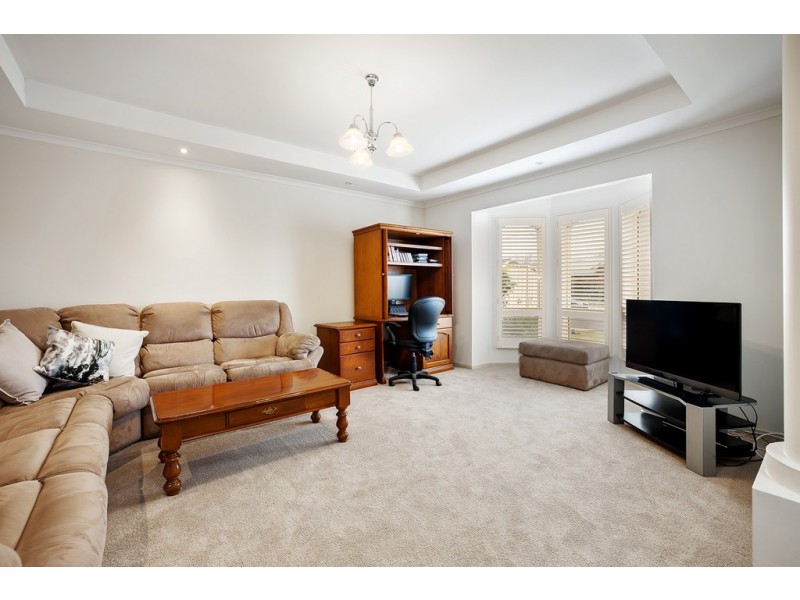 10 Ballater Avenue, Seaton SA 5023