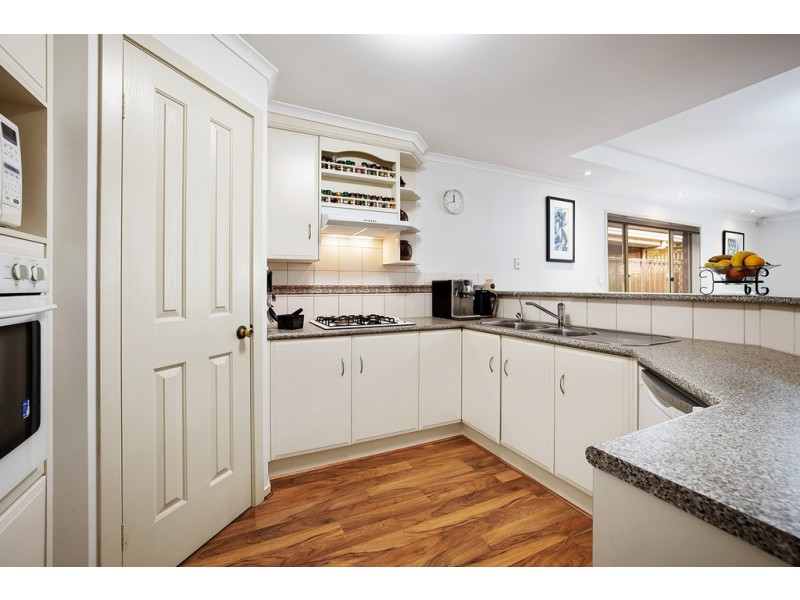 10 Ballater Avenue, Seaton SA 5023