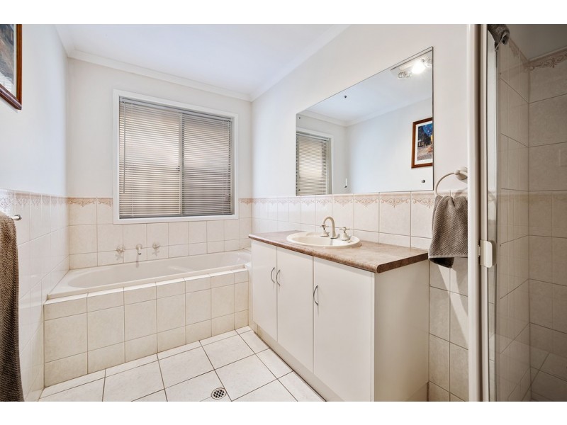 10 Ballater Avenue, Seaton SA 5023