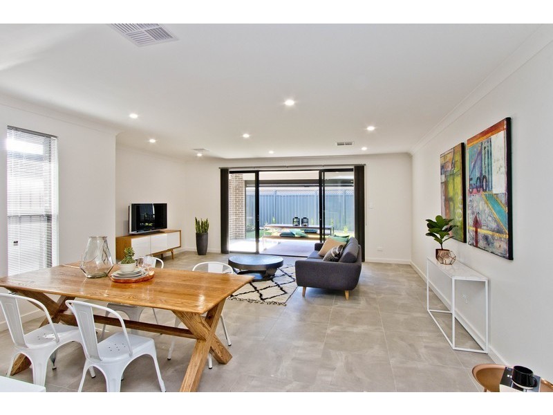 4/3 Dineen Place, West Beach SA 5024