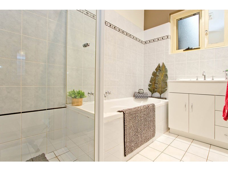 13 Collingwood Avenue, Flinders Park SA 5025