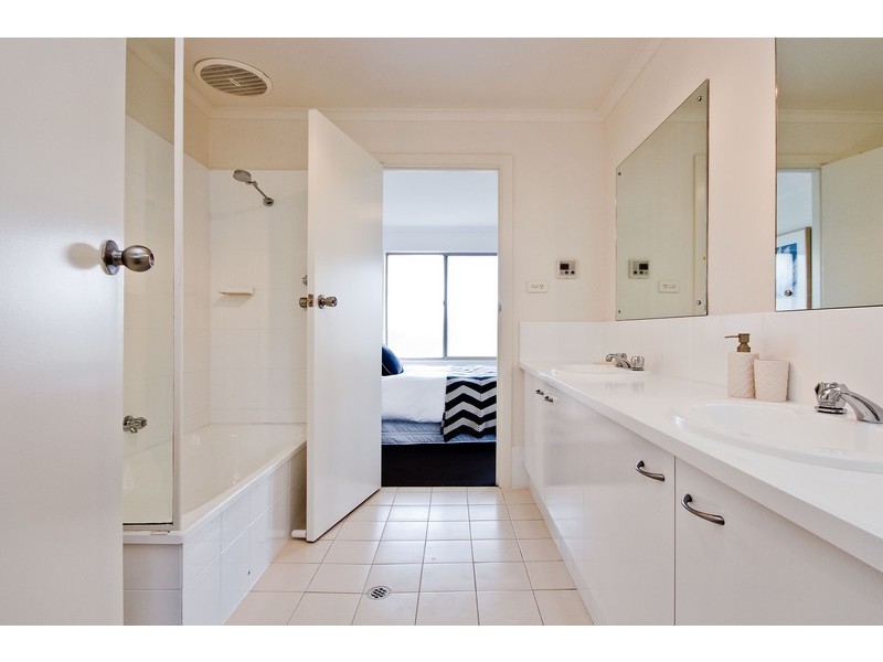 5/30 Frederick Road, West Lakes SA 5021