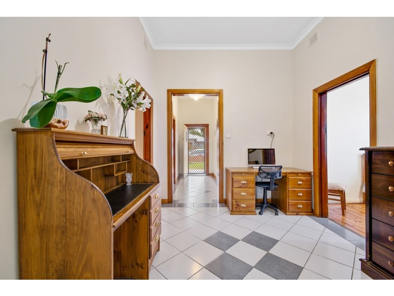 9 Collingwood Avenue, Flinders Park SA 5025