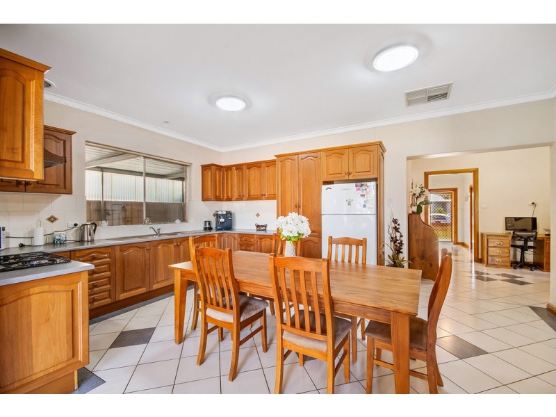 9 Collingwood Avenue, Flinders Park SA 5025