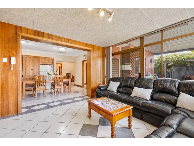 9 Collingwood Avenue, Flinders Park SA 5025