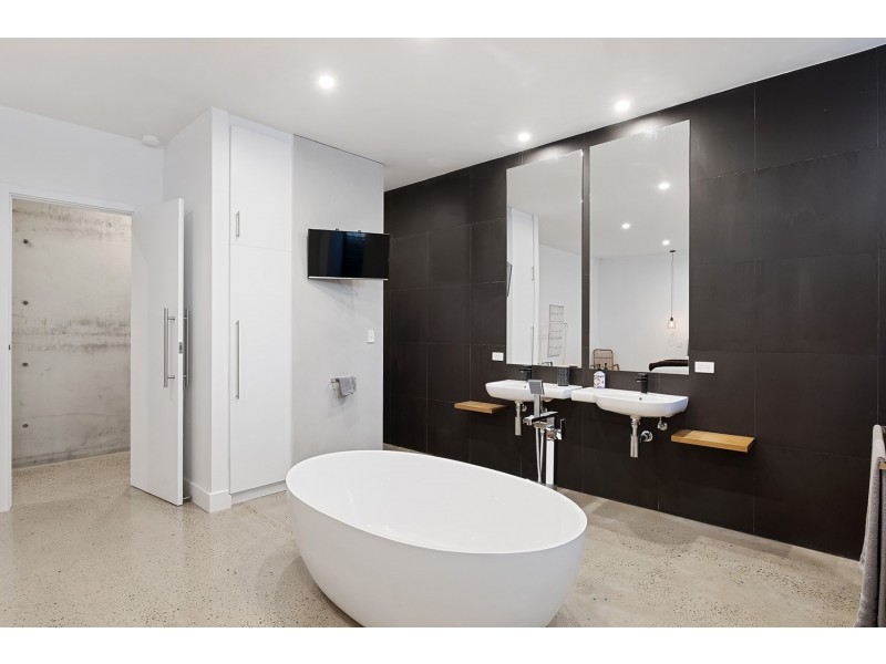 5 Renwick Street, West Beach SA 5024
