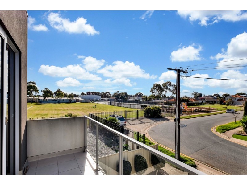 9 Ladd Street, Seaton SA 5023