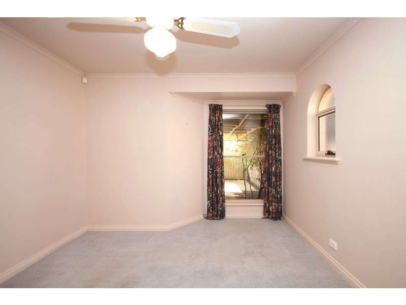 2/123 Military Road, Tennyson SA 5022