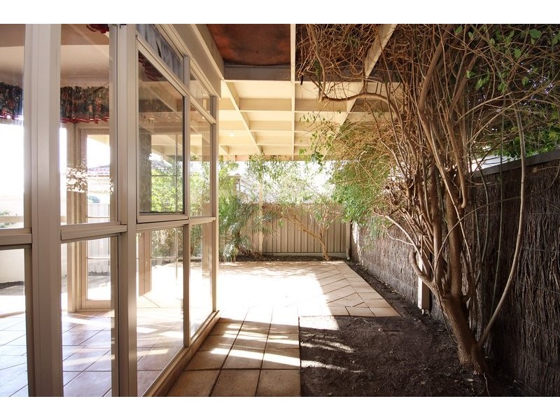 2/123 Military Road, Tennyson SA 5022