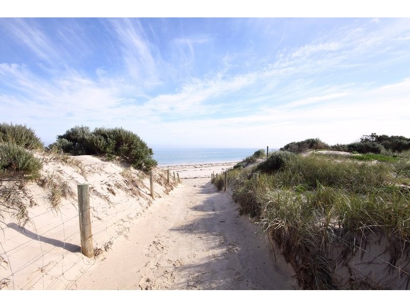 2/123 Military Road, Tennyson SA 5022