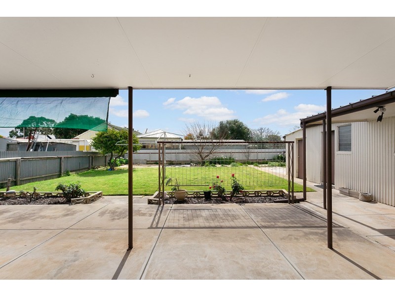 8 Hartley Road, Flinders Park SA 5025