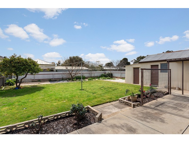 8 Hartley Road, Flinders Park SA 5025
